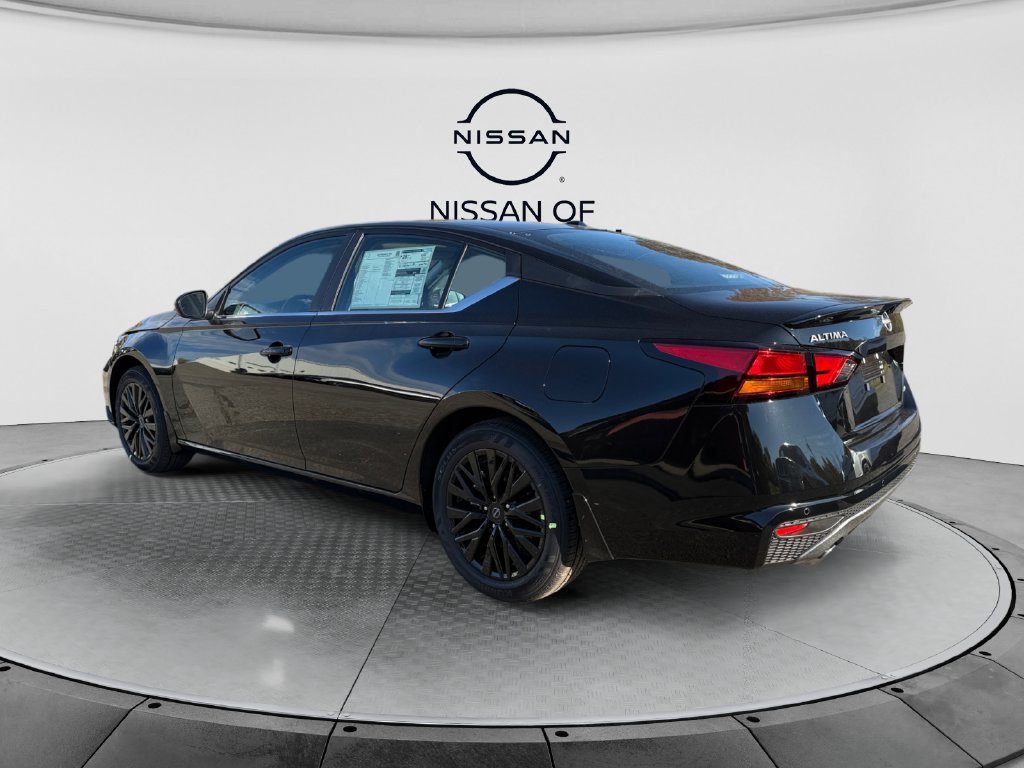 New 2026 Nissan Altima 2.5 SV w/ SV Special Edition Package AWD/4WD image 3