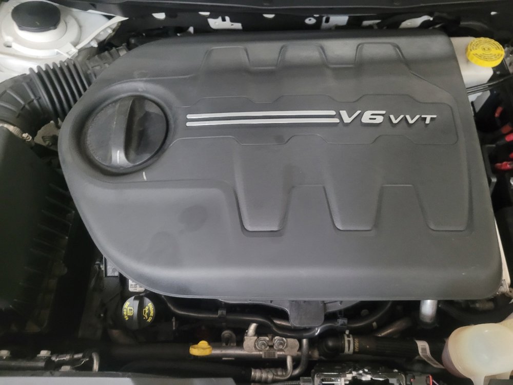 Used 2020 Jeep Cherokee Limited image 30