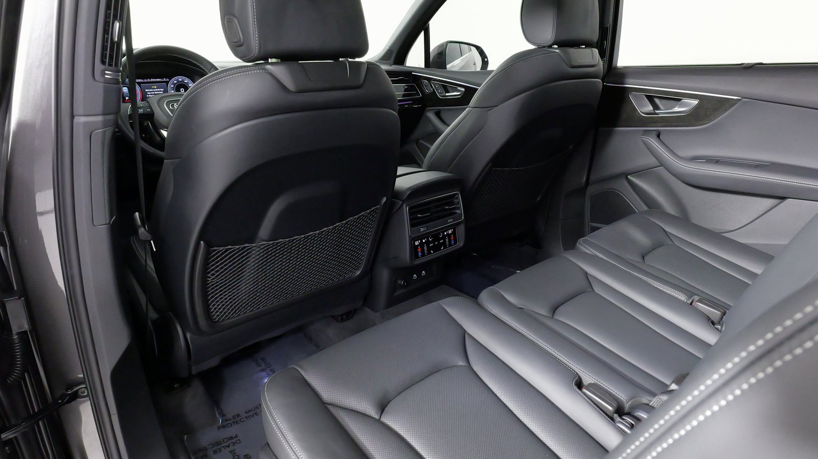 Used 2025 Audi Q7 3.0T Prestige w/ Prestige Package image 35