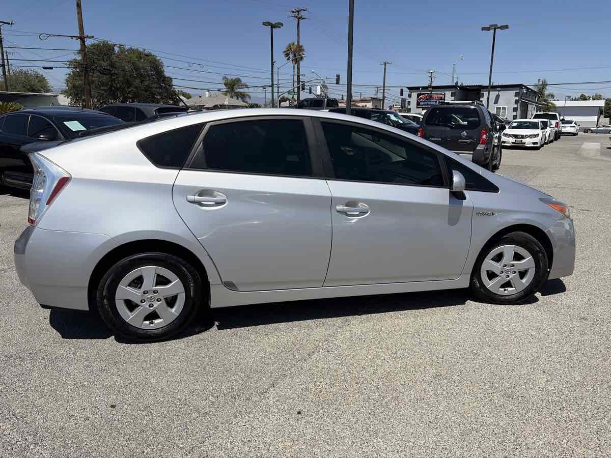 Used 2011 Toyota Prius Two FWD image 4