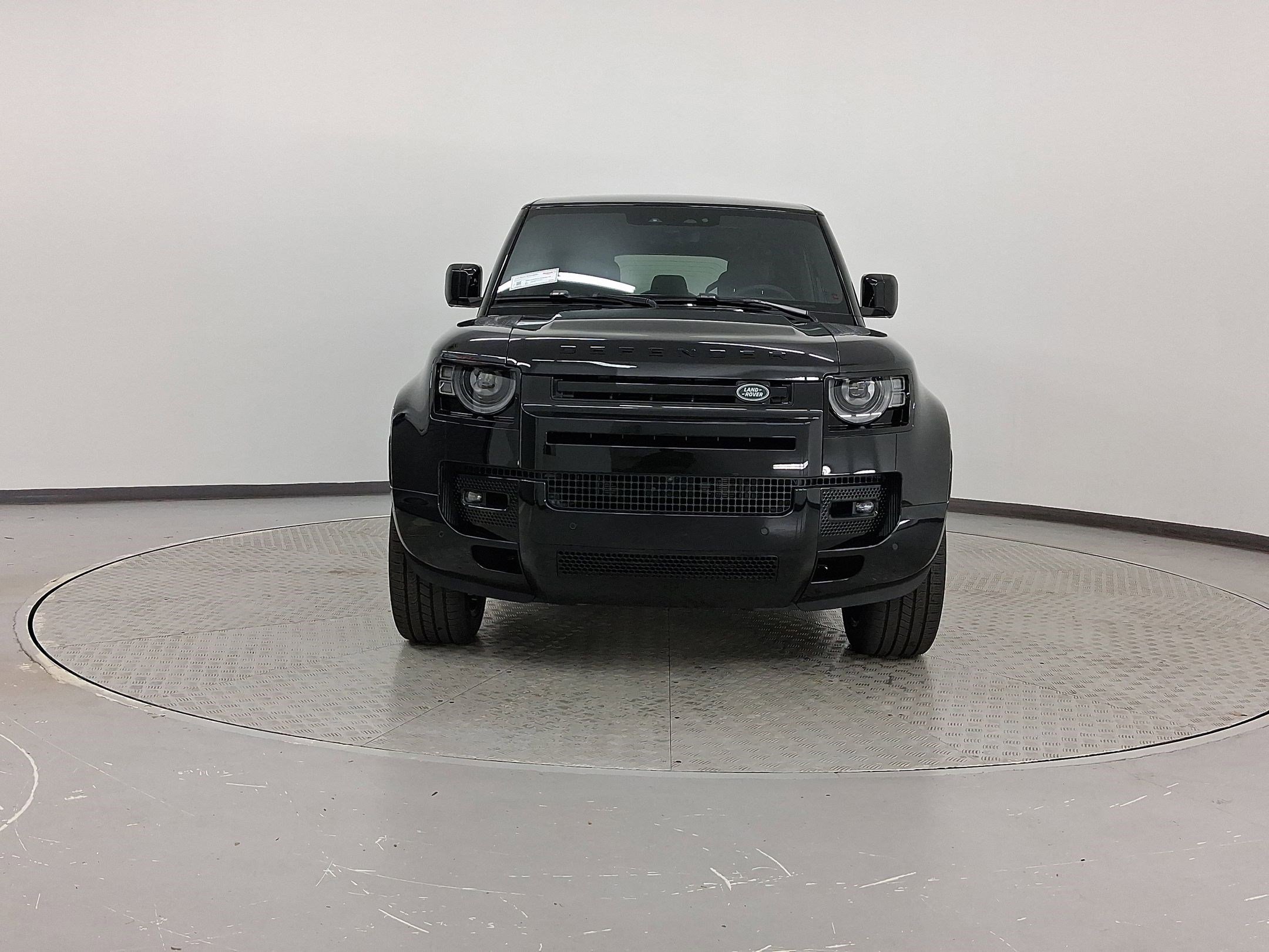 New 2025 Land Rover Defender 110 V8 image 6