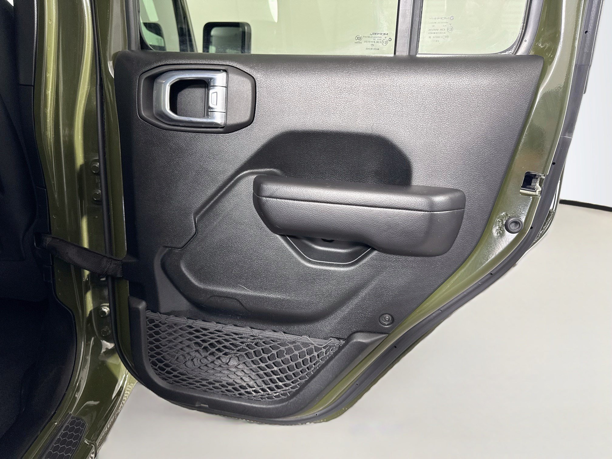 Used 2021 Jeep Wrangler Unlimited Rubicon w/ Uconnect 4C Nav & Sound Group AWD/4WD image 28