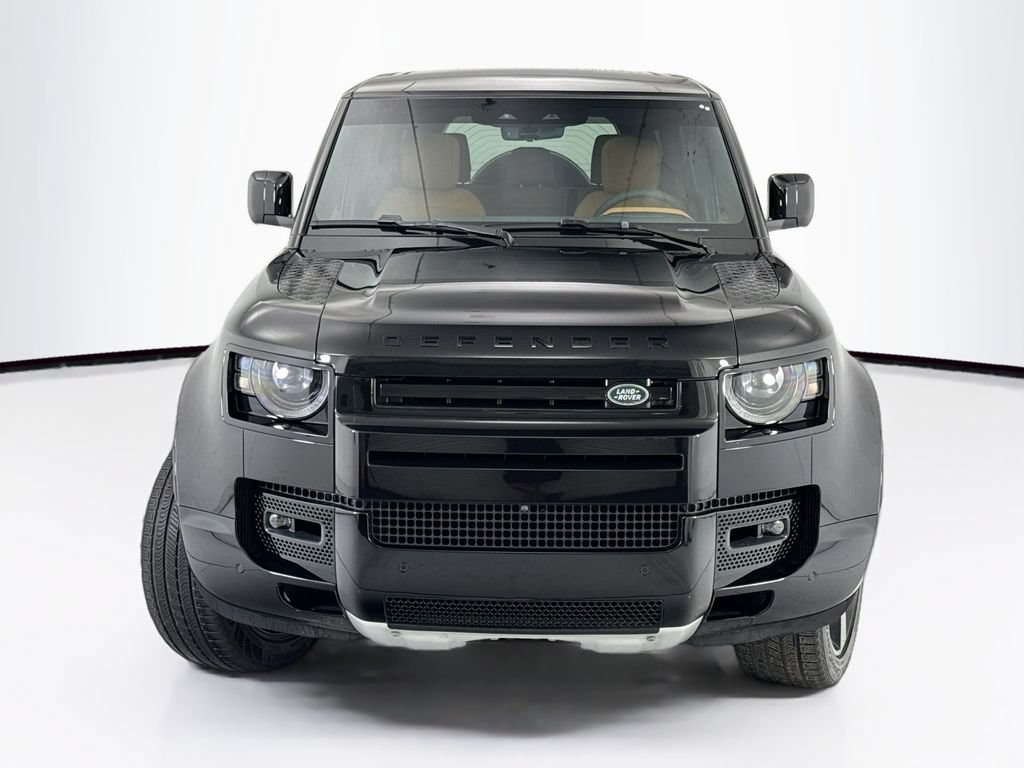 Certified 2023 Land Rover Defender 110 V8 AWD/4WD image 2