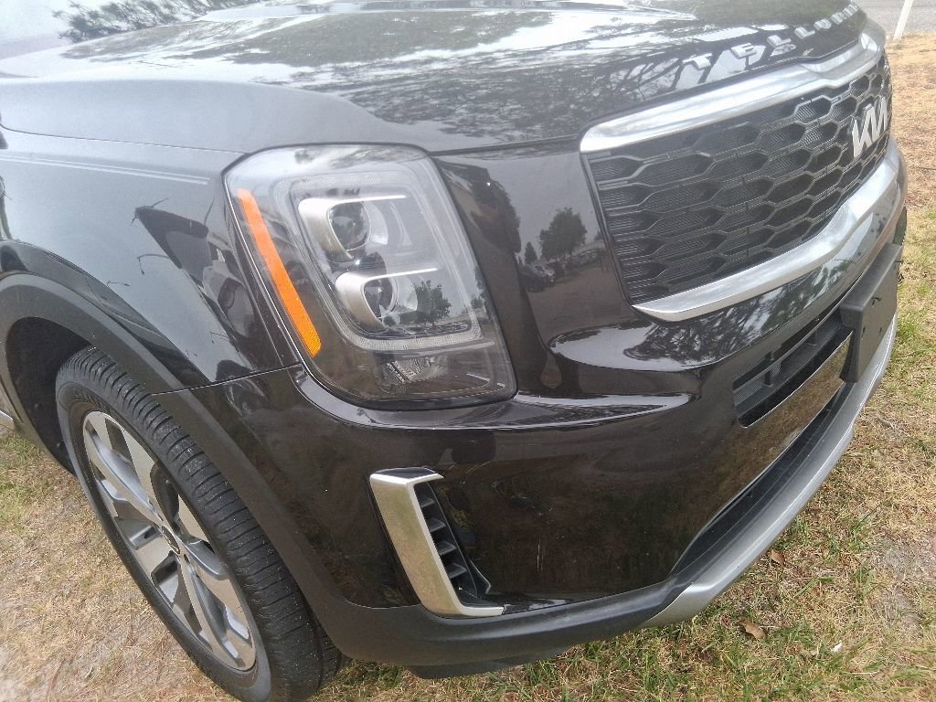 Used 2022 Kia Telluride EX w/ EX Premium Package FWD image 13