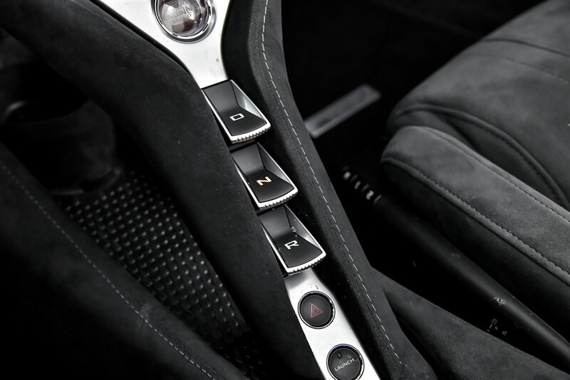 Used 2020 McLaren 720S Spider RWD image 37