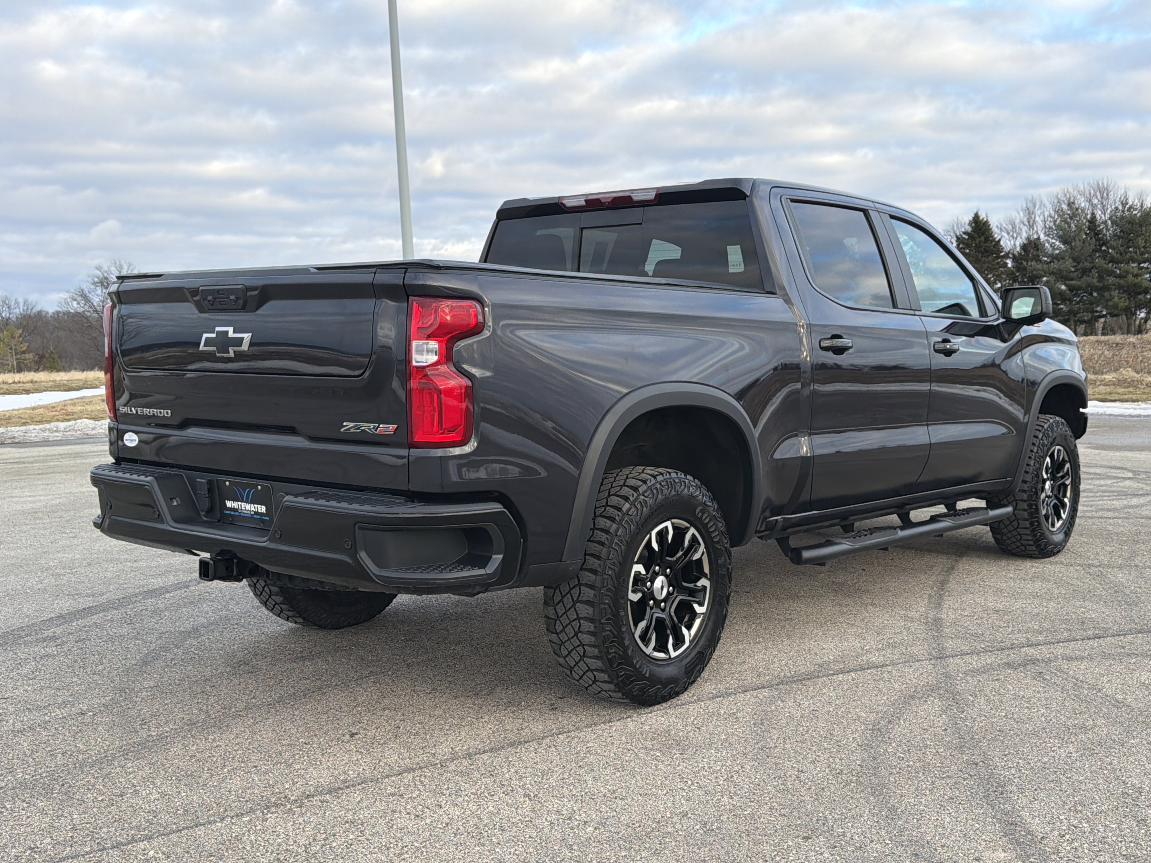 Used 2024 Chevrolet Silverado 1500 ZR2 image 3