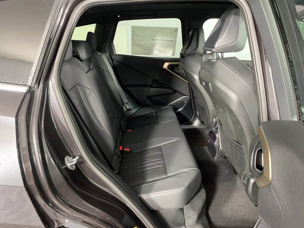 Used 2025 BMW X3 xDrive30i w/ Premium Package image 29