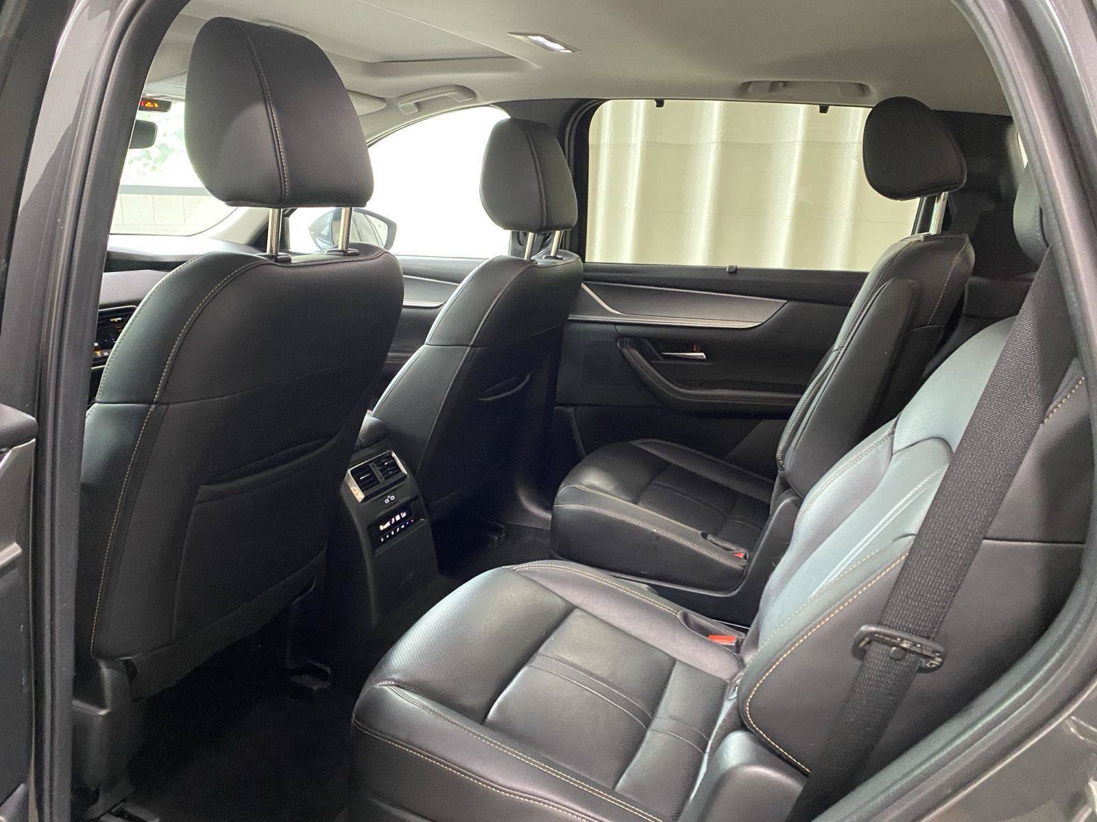 Certified 2024 MAZDA CX-90 Plug-In Hybrid w/ Preferred AWD/4WD image 16