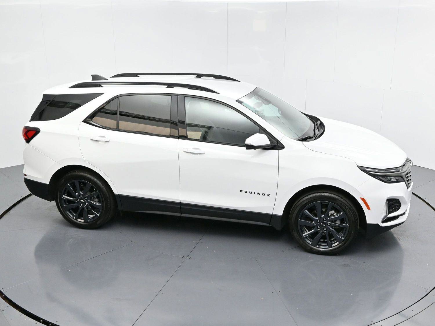 Used 2023 Chevrolet Equinox RS image 35