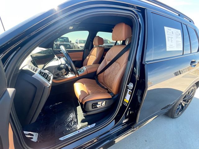 Used 2023 BMW X7 xDrive40i w/ M Sport Package image 14