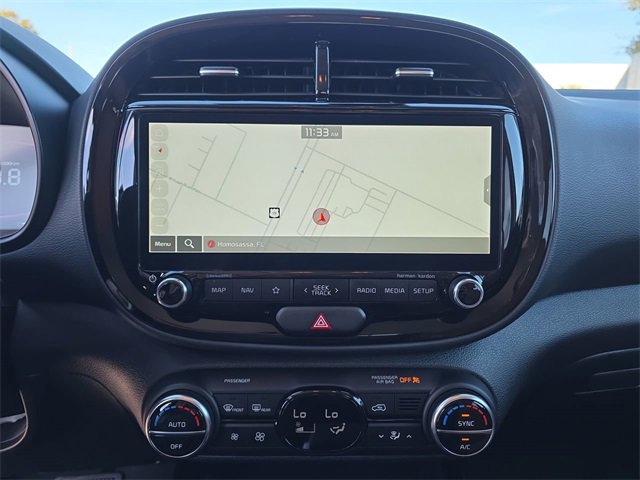 Used 2025 Kia Soul EX image 18