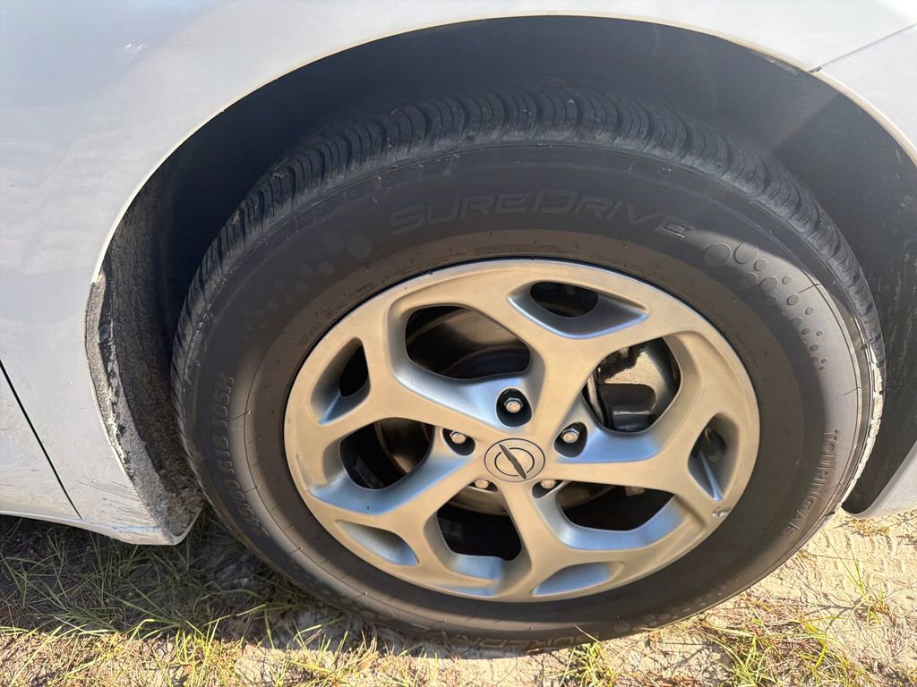 Used 2023 Chrysler Pacifica Limited FWD image 18