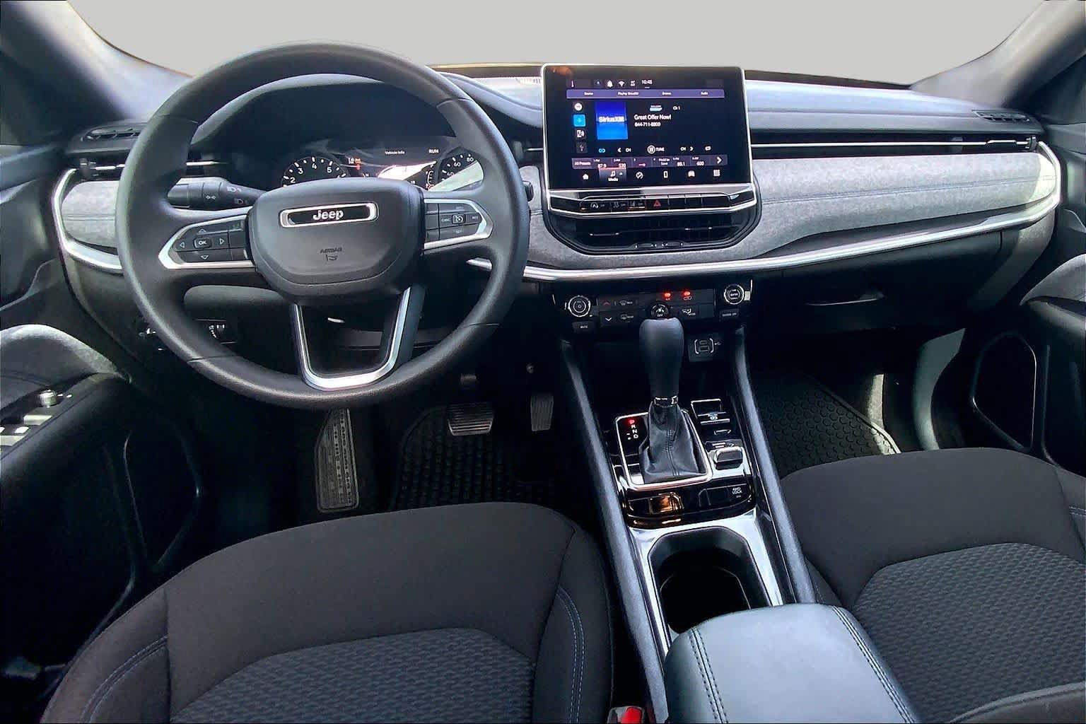 Used 2024 Jeep Compass Sport AWD/4WD image 16