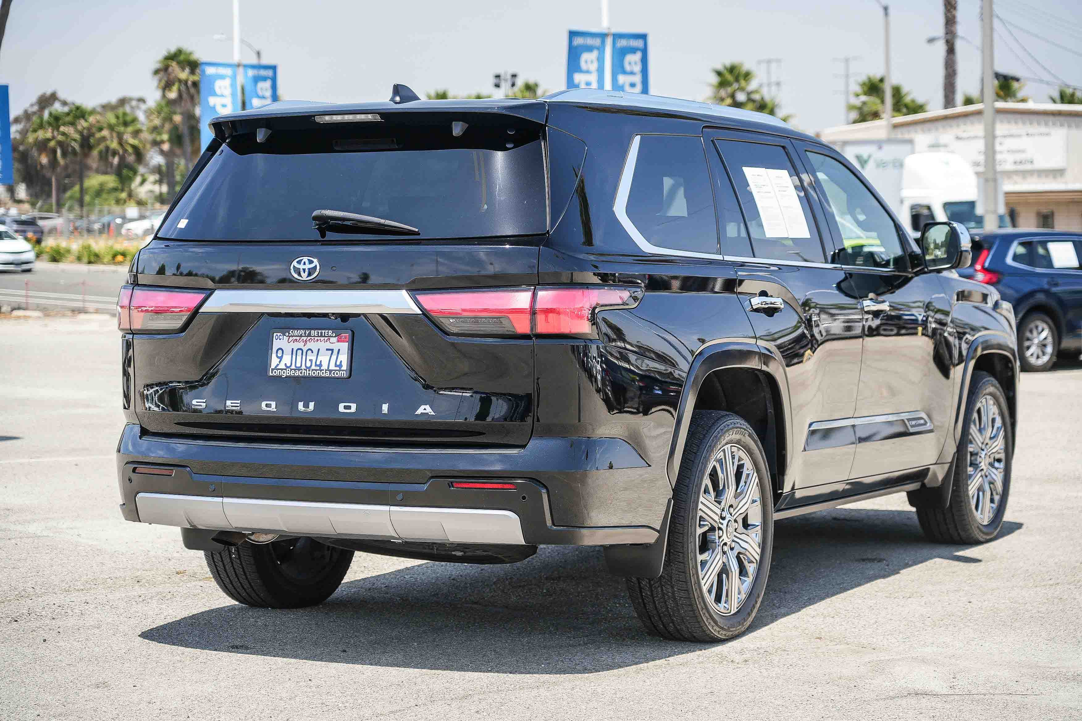 Used 2024 Toyota Sequoia Capstone AWD/4WD image 9