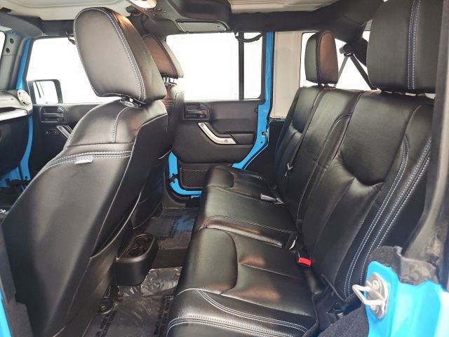 Used 2017 Jeep Wrangler Unlimited Sahara w/ Connectivity Group AWD/4WD image 20