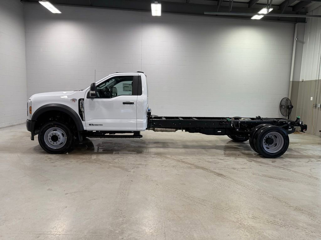 New 2026 Ford F550 2WD Regular Cab Super Duty image 5