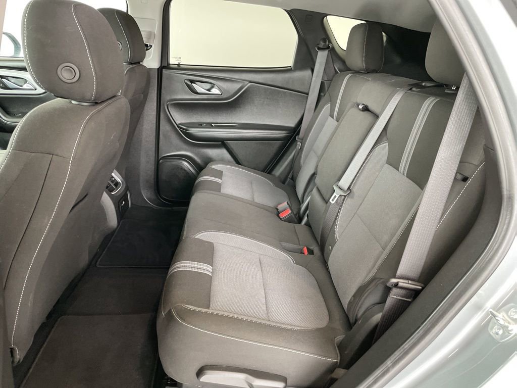 Used 2025 Chevrolet Blazer LT AWD/4WD image 15