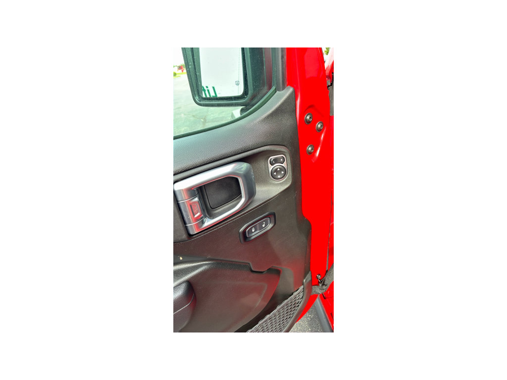 Used 2024 Jeep Wrangler Unlimited AWD/4WD image 13