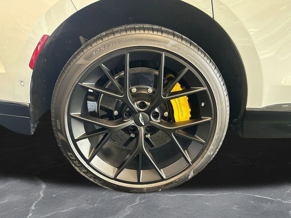 New 2026 Aston Martin DBX 707 image 34