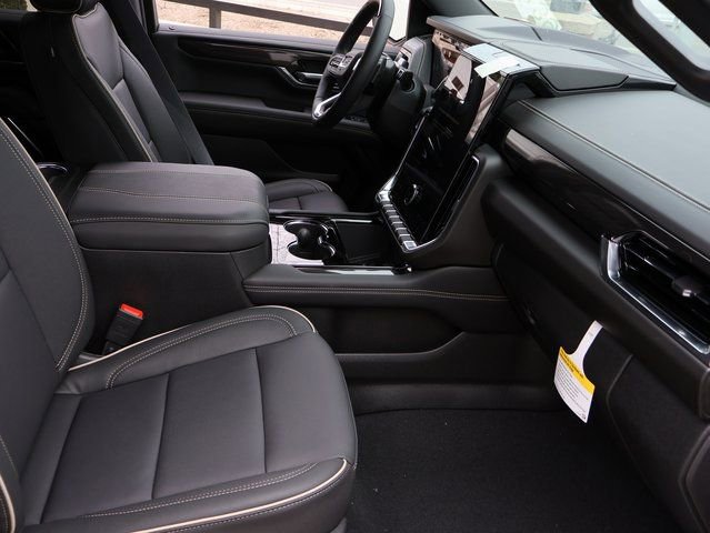 New 2026 GMC Yukon XL Elevation AWD/4WD image 13