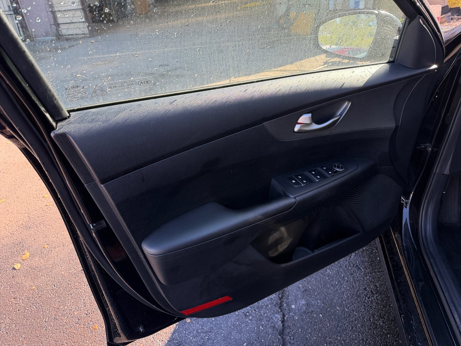 Used 2019 Kia Forte LXS FWD image 19