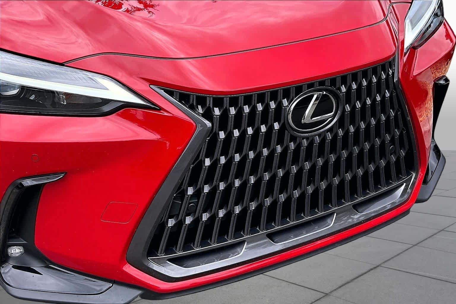 Used 2024 Lexus NX 250 FWD w/ Cold Area Package image 30