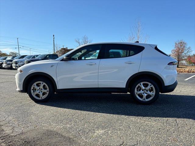 Certified 2025 Dodge Hornet GT w/ Cold Weather Group AWD/4WD image 6