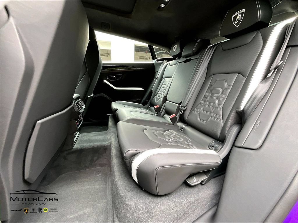 Used 2026 Lamborghini Urus SE AWD/4WD image 22