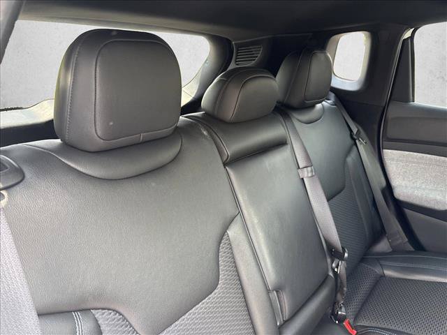 Used 2025 Jeep Compass Latitude AWD/4WD image 21