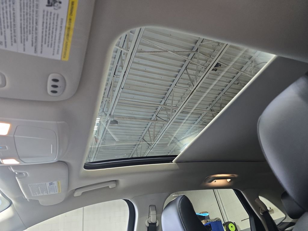 Used 2024 Ford Edge Titanium image 31