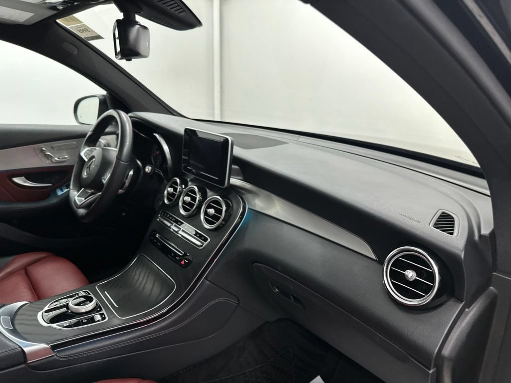 Used 2019 Mercedes-Benz GLC 300 4MATIC Coupe image 25