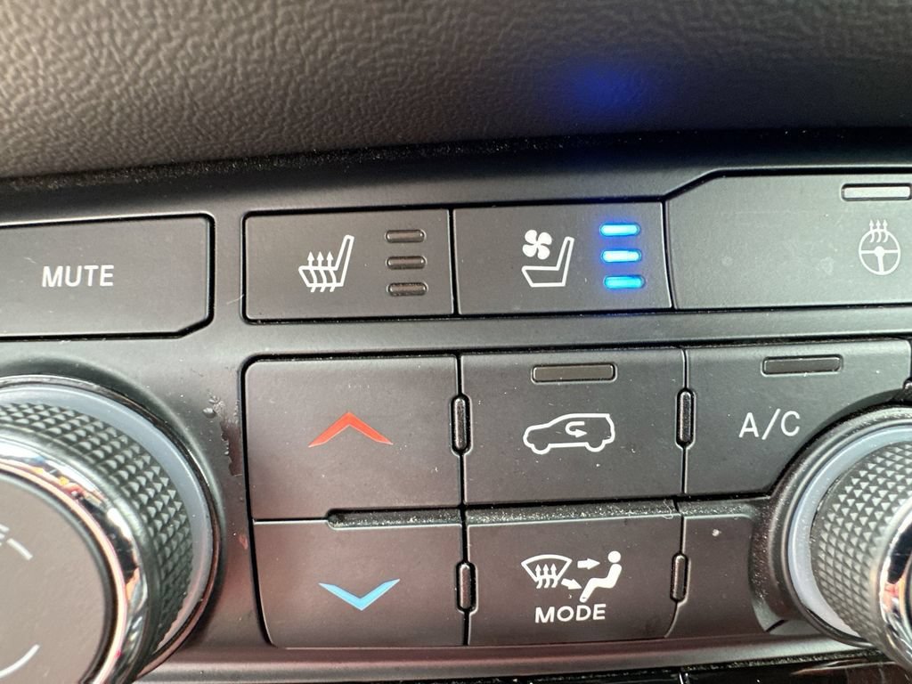 Used 2023 Dodge Durango R/T AWD/4WD image 38