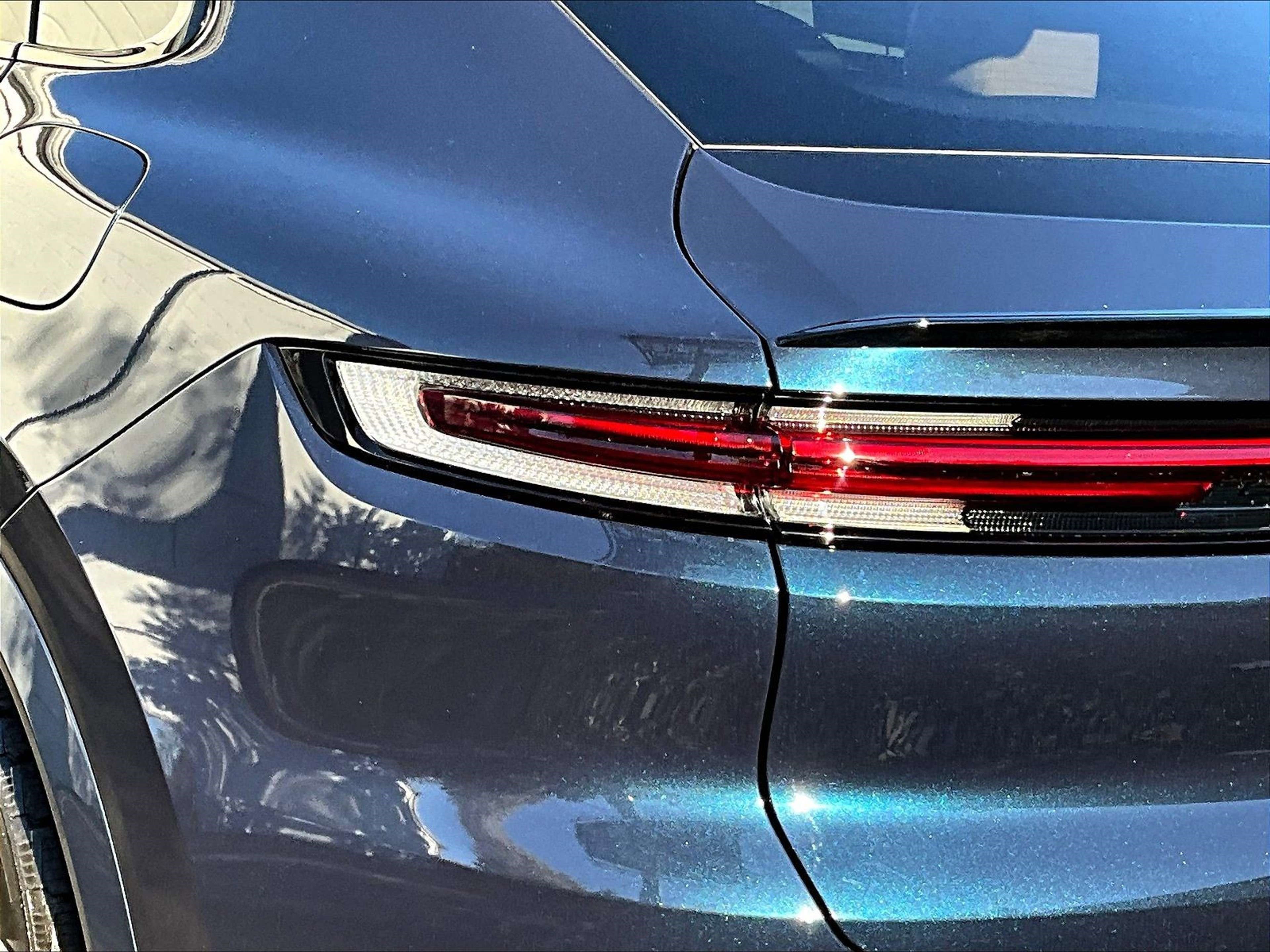 New 2026 Porsche Cayenne E-Hybrid image 25