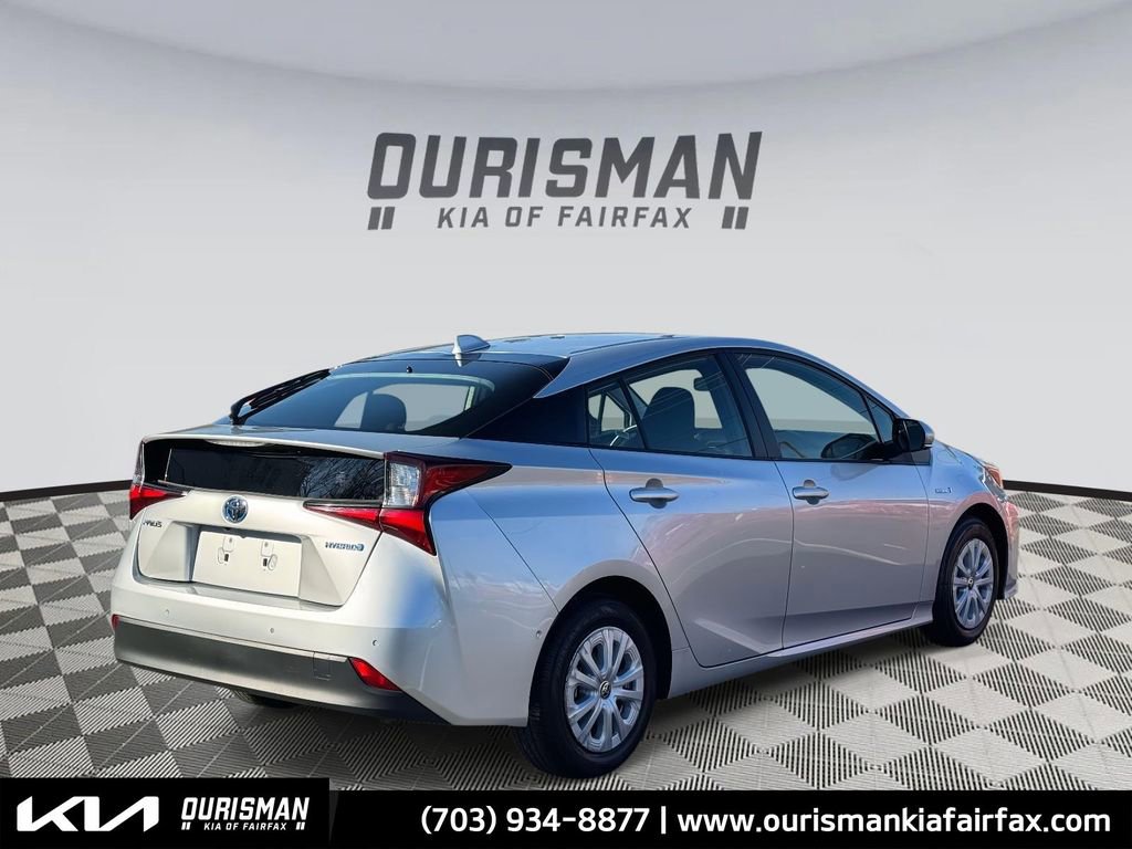 Used 2022 Toyota Prius LE image 5