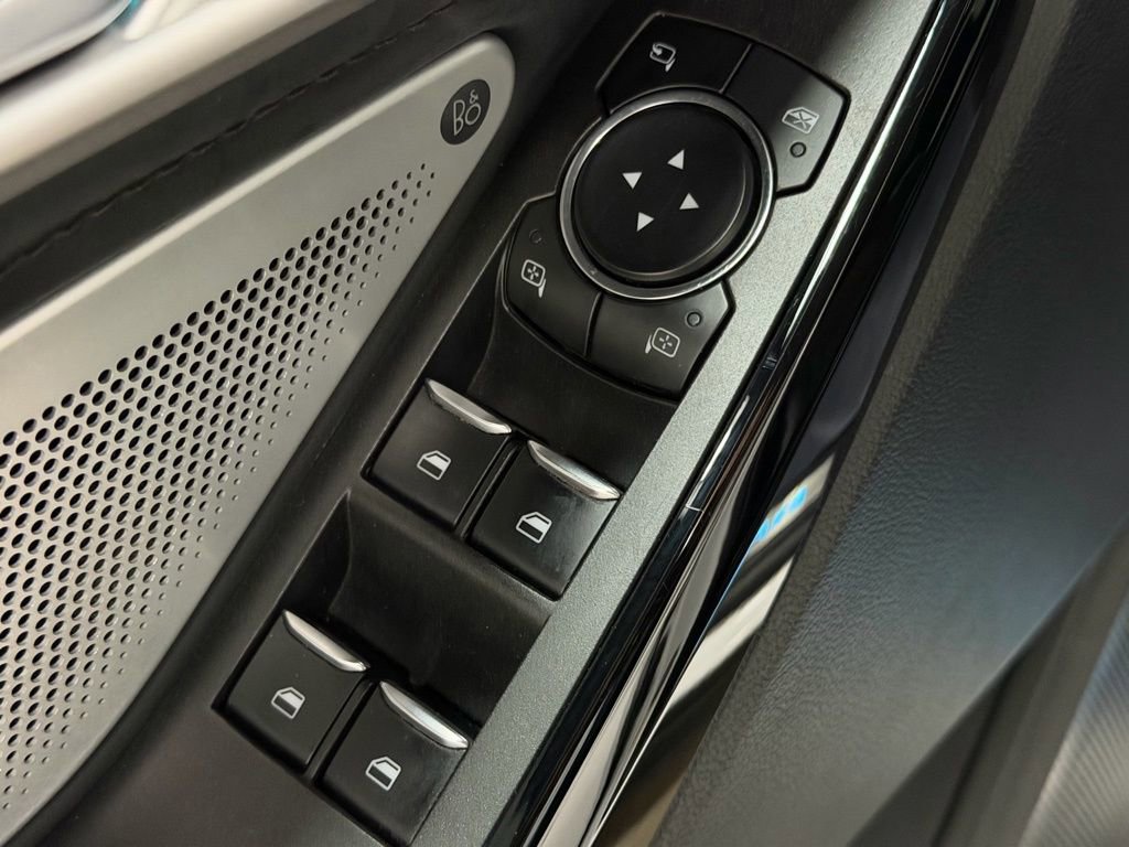 Used 2023 Ford Explorer Platinum w/ Technology Package image 36