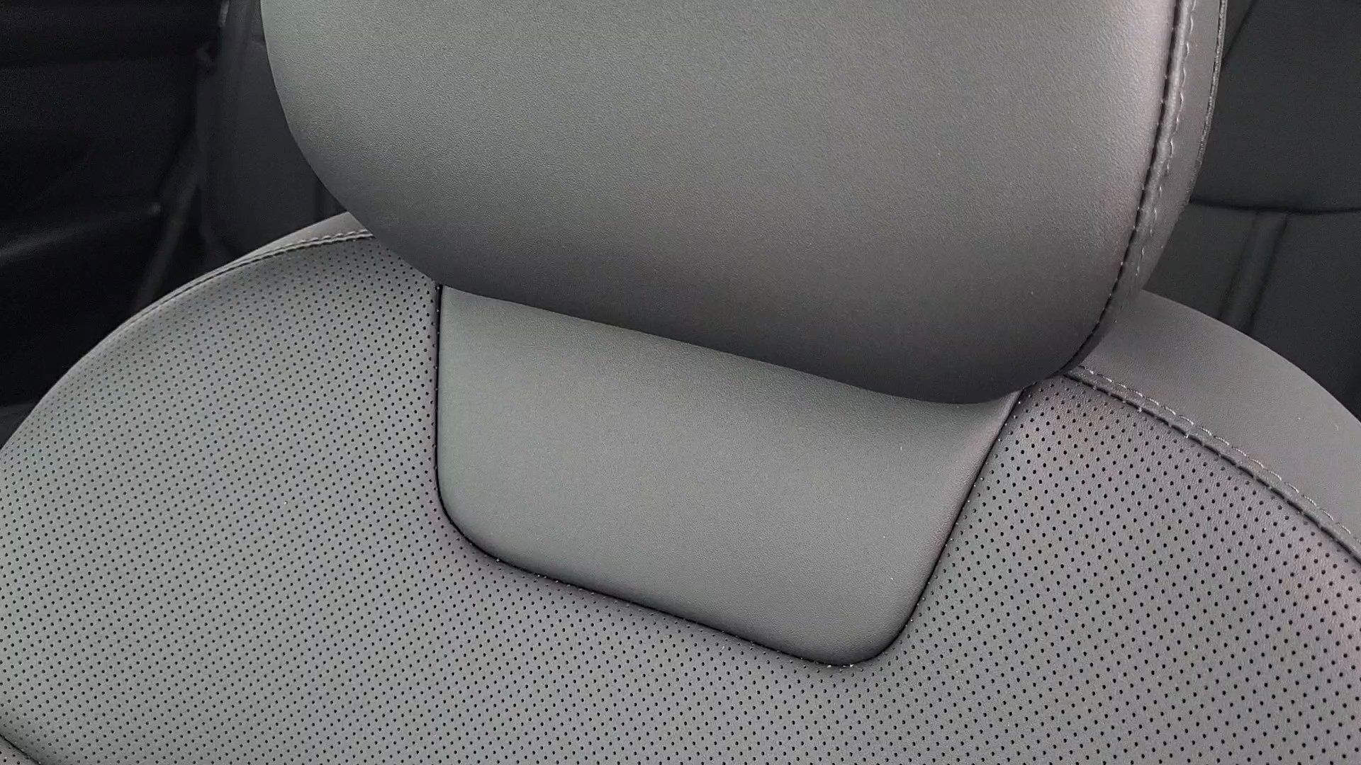 New 2025 Hyundai Tucson SEL image 11