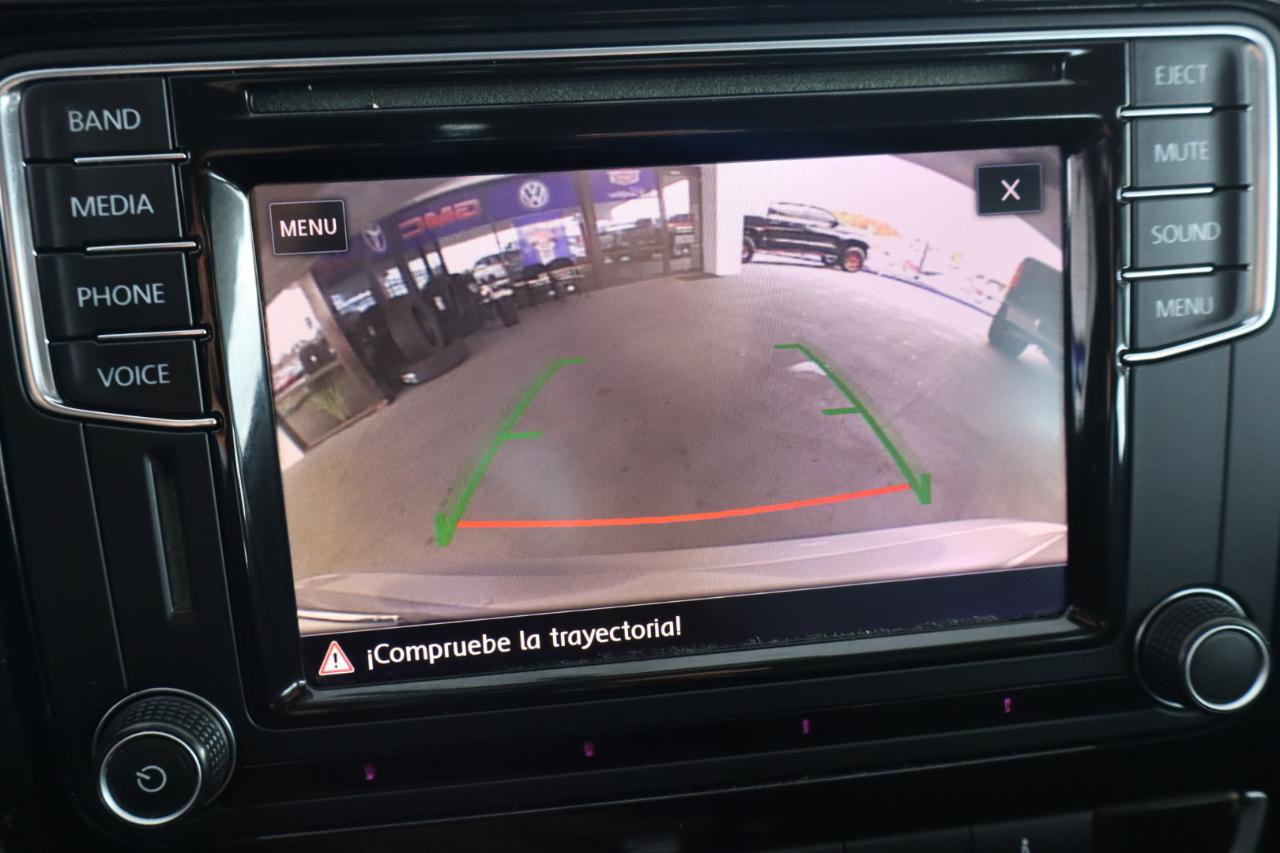 Used 2017 Volkswagen Passat 1.8T R-Line image 24