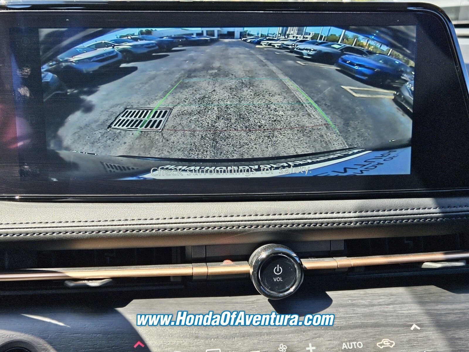 Used 2024 Nissan Ariya FWD image 15