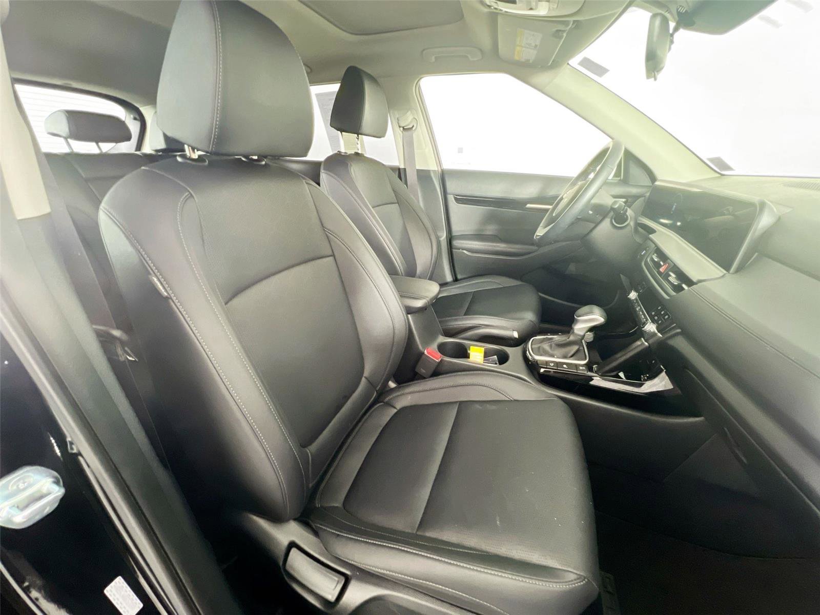 Used 2024 Kia Seltos EX image 29