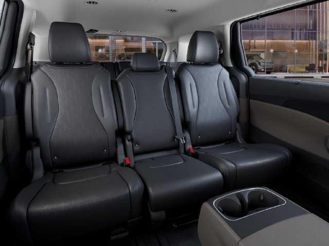 New 2027 Kia Carnival EX FWD image 16