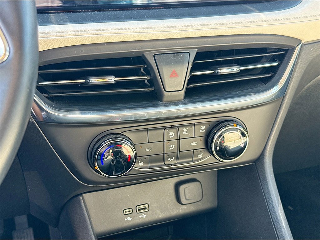 Used 2024 Buick Encore GX Preferred w/ Comfort Package image 16