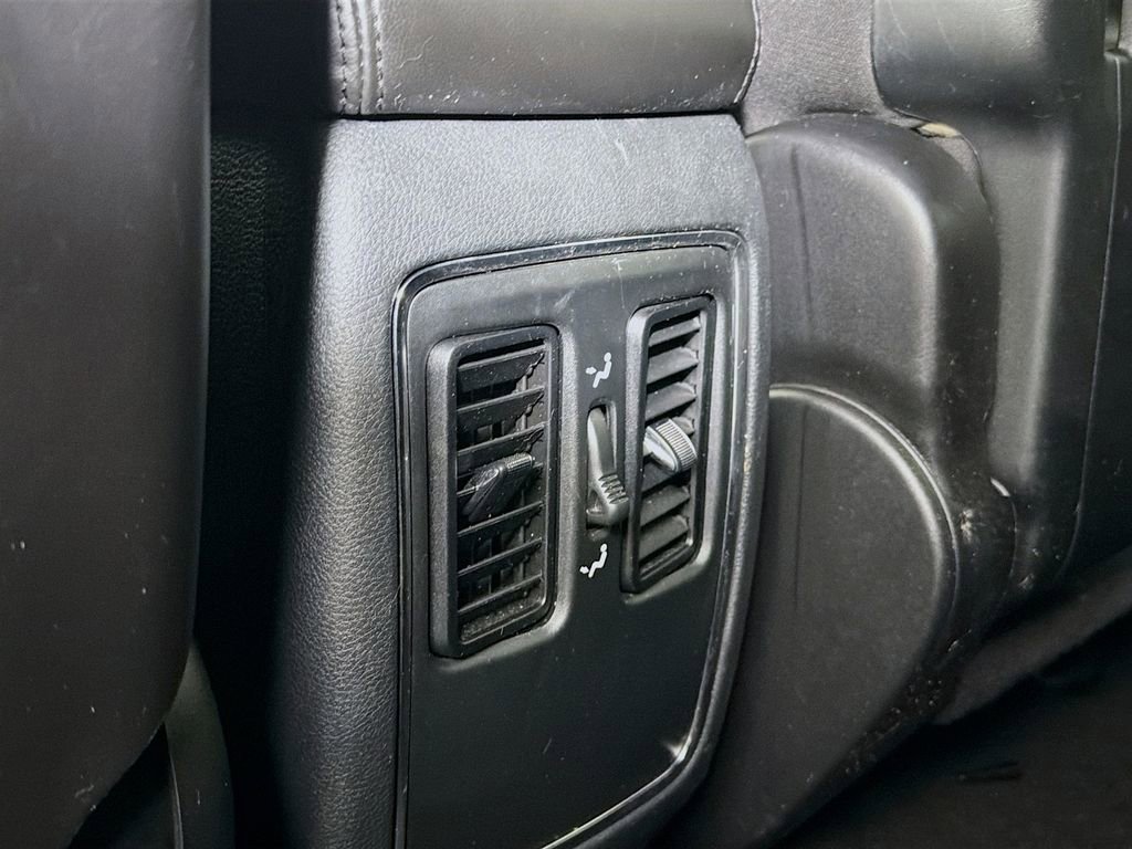 Used 2020 Jeep Grand Cherokee Laredo image 22