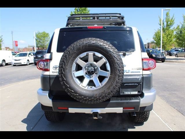 Used 2014 Toyota FJ Cruiser 4WD w/ Convenience Package image 8