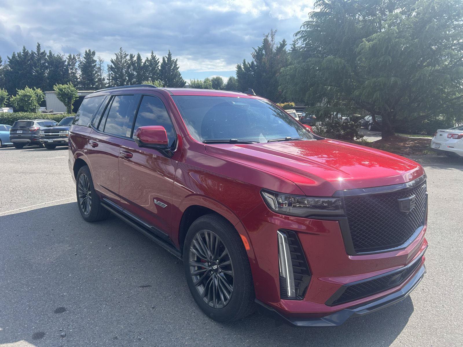 Used 2023 Cadillac Escalade V AWD/4WD image 4
