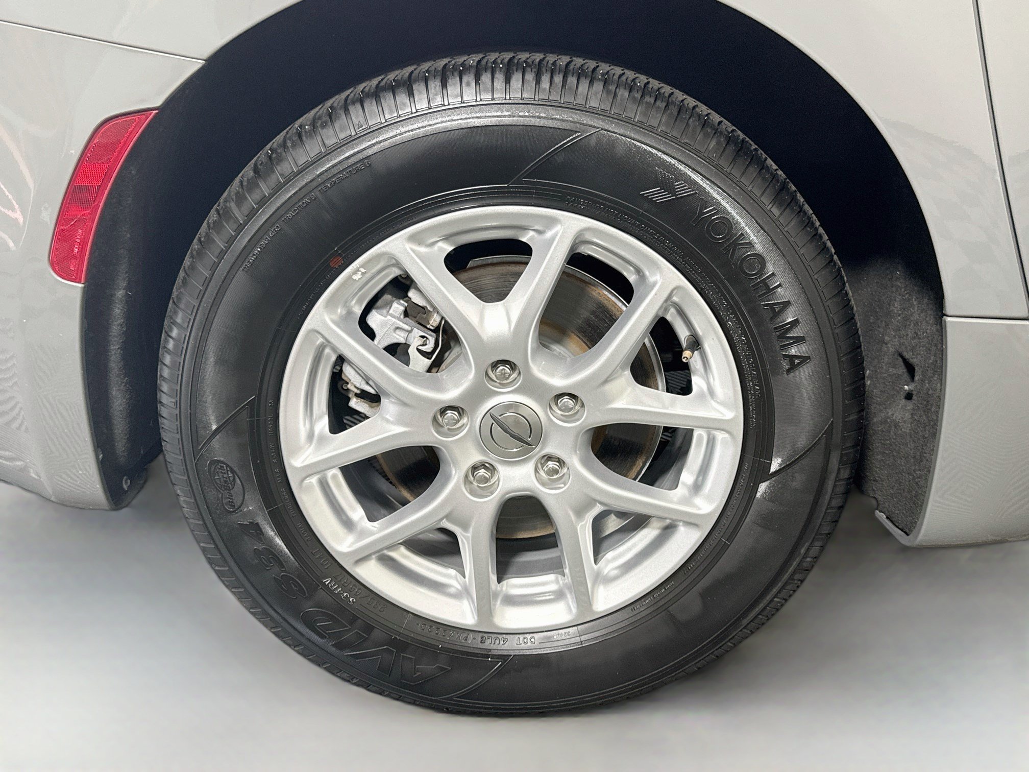 Used 2023 Chrysler Pacifica Touring-L FWD image 33