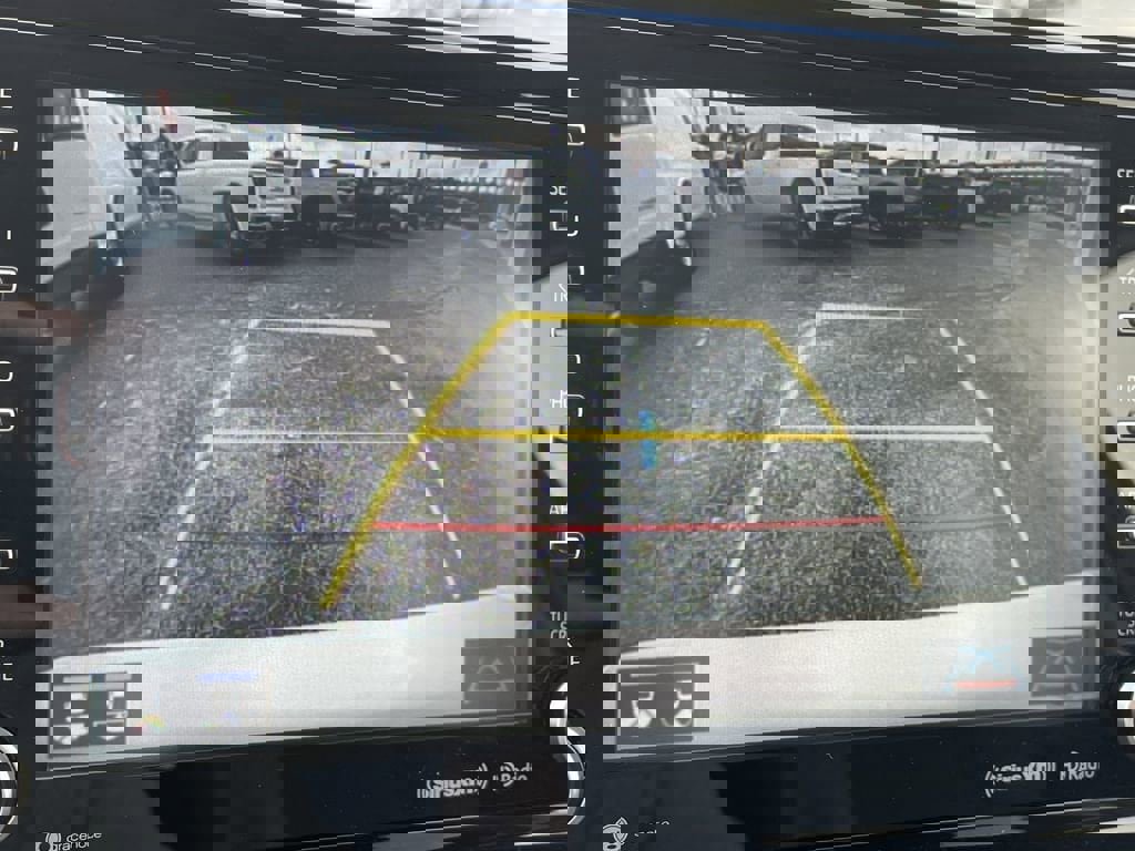 Used 2021 Toyota Venza XLE w/ Softex Package image 22