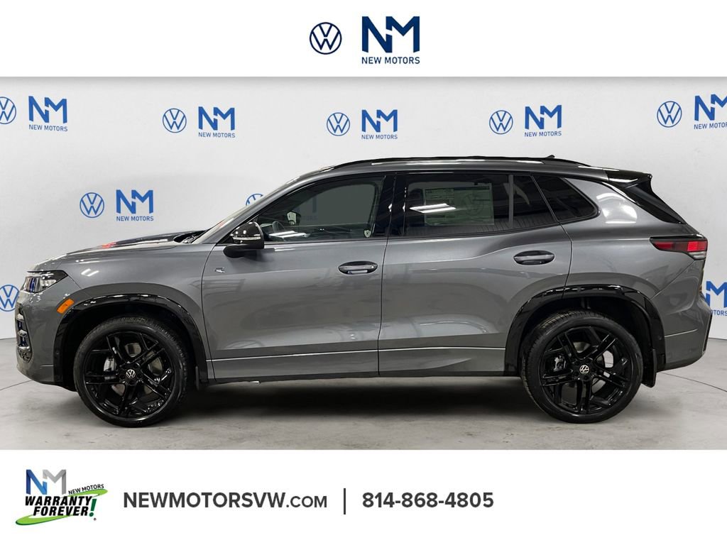 New 2026 Volkswagen Tiguan SE R-Line image 2