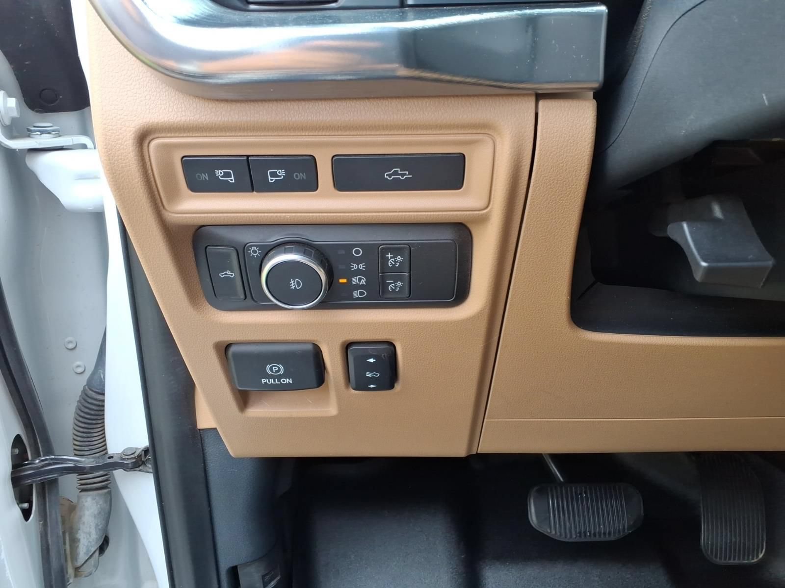Used 2021 Ford F150 Lariat w/ Trailer Tow Package AWD/4WD image 20