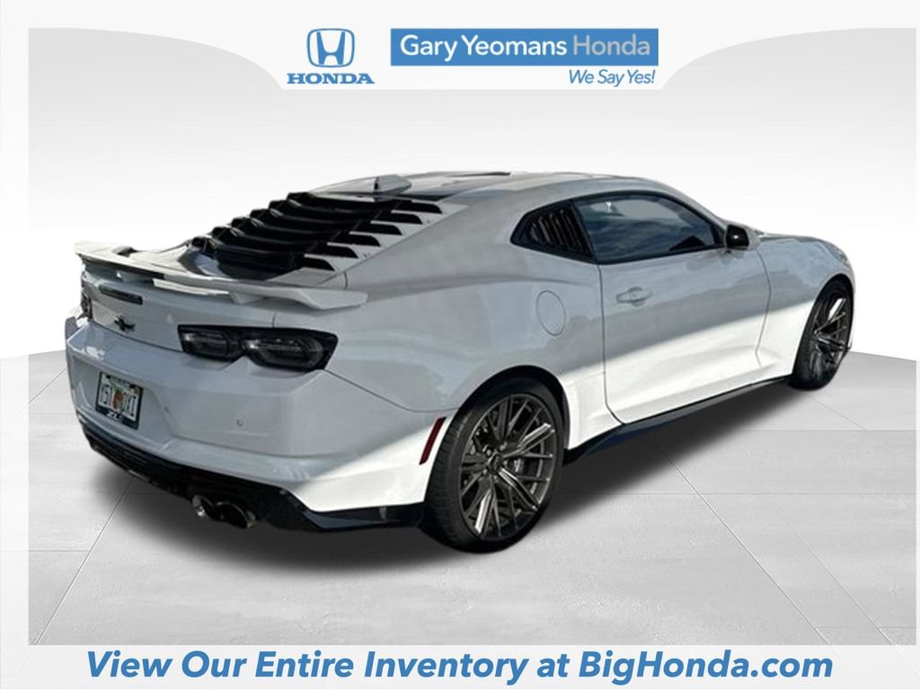 Used 2022 Chevrolet Camaro ZL1 RWD image 15