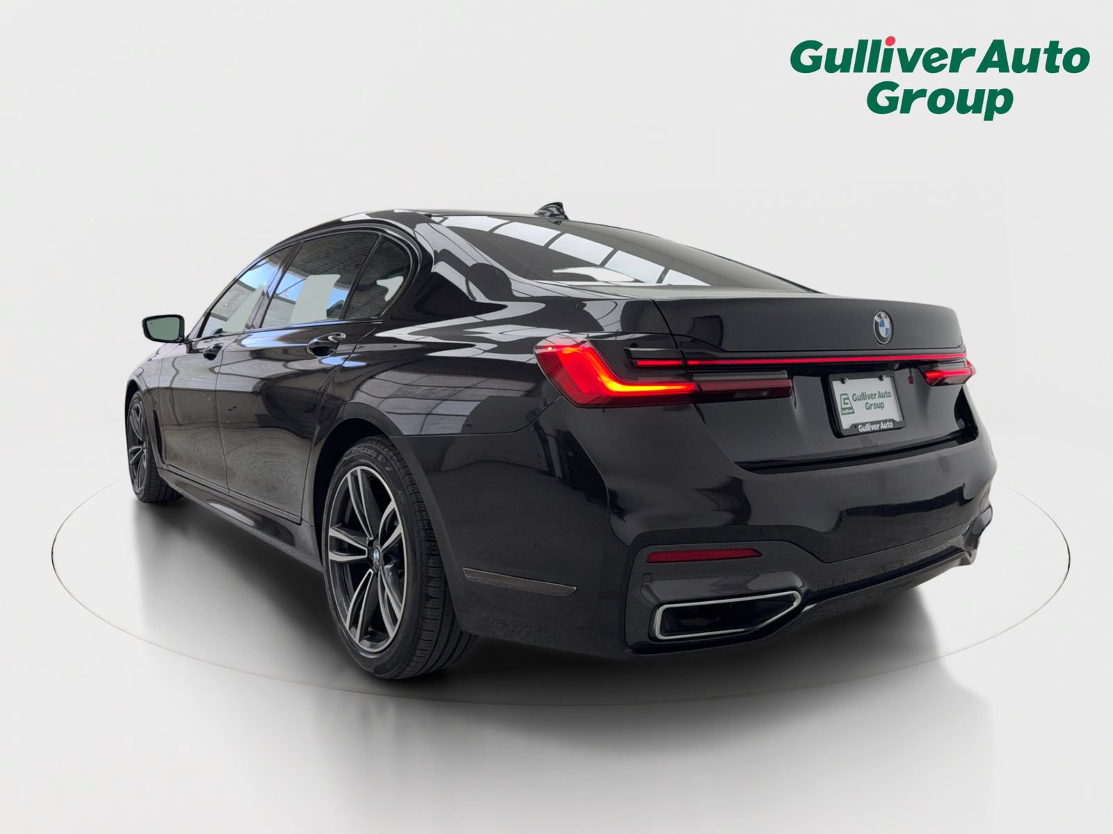 Used 2020 BMW 740i xDrive w/ M Sport Package AWD/4WD image 5